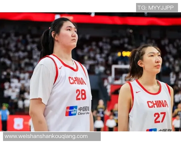 中国女篮迎战美国女篮巅峰对决期待精彩瞬间与荣耀时刻的碰撞